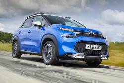 Citro&euml;n C3 Aircross 2021 front tracking