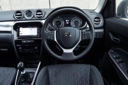 Suzuki Vitara 1.0 Boosterjet SZ4 - interior