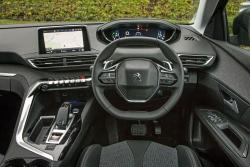 Peugeot 5008 dashboard