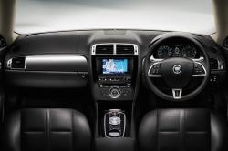 Jaguar XKR 5.0 Convertible - interior