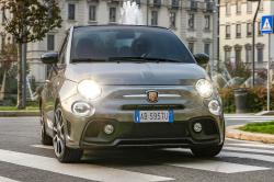 Abarth 595 front cornering