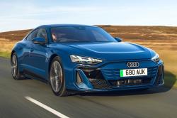 Audi e-tron GT front right driving