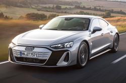 Audi e-tron GT front left driving