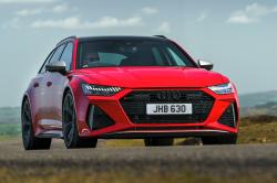 Audi RS6 Avant front cornering