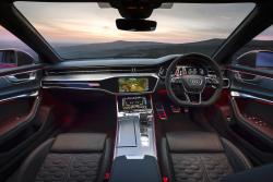 Audi RS6 Avant interior dashboard