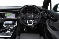 Audi Q7 2021 dashboard