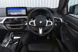 BMW 530e 2021 dashboard