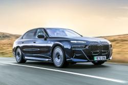 bmw_i7_front_driving