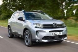 Citro&euml;n C5 Aircross front right tracking