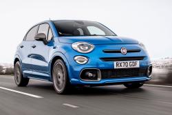 Fiat 500X 2021 front cornering