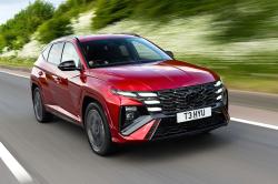 Hyundai Tucson front right driving