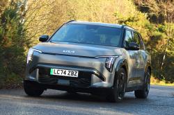 Kia EV3 front cornering