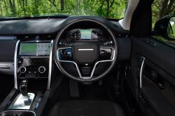 Land Rover Discovery Sport 2021 interior dashboard