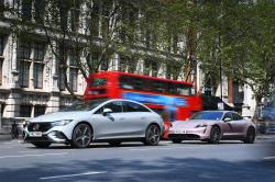 Mercedes EQE vs Porsche Taycan