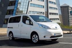 Nissan e-NV200 front
