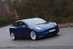 2021 Tesla Model 3 LR front cornering