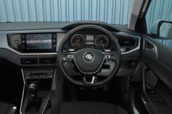 Used Volkswagen Polo 18-present dash