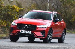 New Volvo XC60 front cornering
