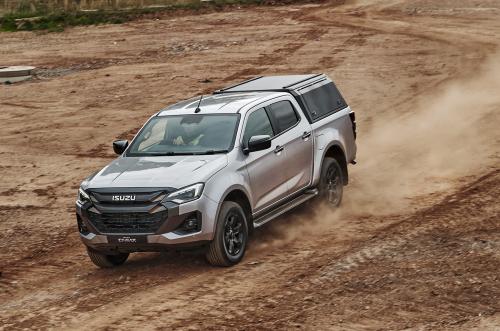 Isuzu D-Max Commercial driving