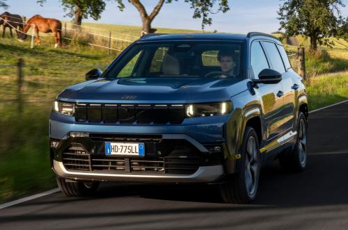 Jeep Compass PHEV front dynamic