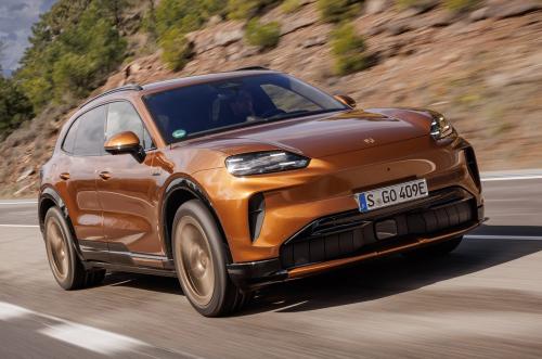 Porsche Cayenne Electric driving front