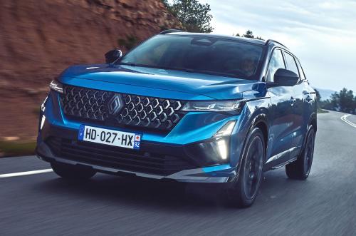 Renault Austral front cornering