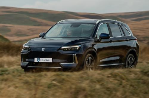 Skywell BE11 driving