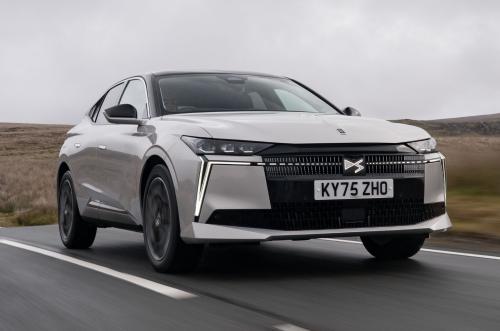 2025 DS No 4 hybrid front dynamic