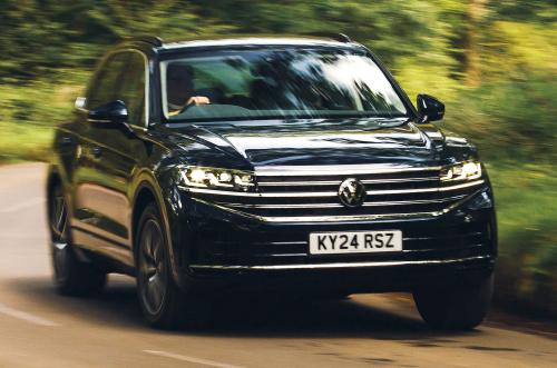 VW Touareg front cornering
