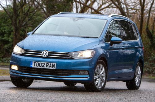 VW Touran front cornering